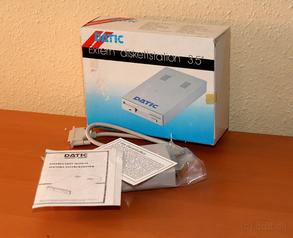 Extern Diskettstation 3.5 - Datic - 10.JPG